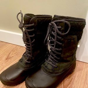 The North Face Shellista Winter Boots. Size 7. Women’s.